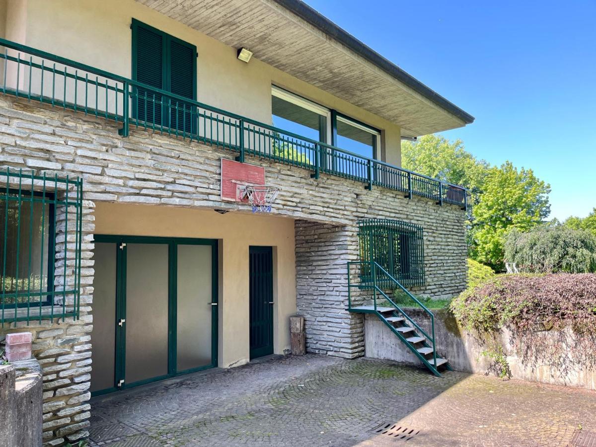 Lukas Home Con Il Cuore Appartamento 3 Camere Al Piano Terra E Appartamento 1 Camera In Taverna Merone Εξωτερικό φωτογραφία