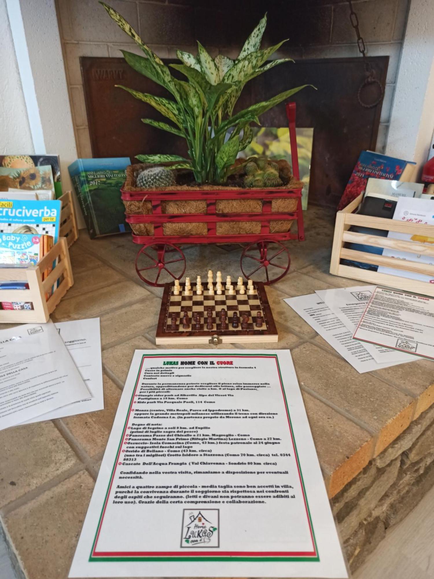 Lukas Home Con Il Cuore Appartamento 3 Camere Al Piano Terra E Appartamento 1 Camera In Taverna Merone Εξωτερικό φωτογραφία